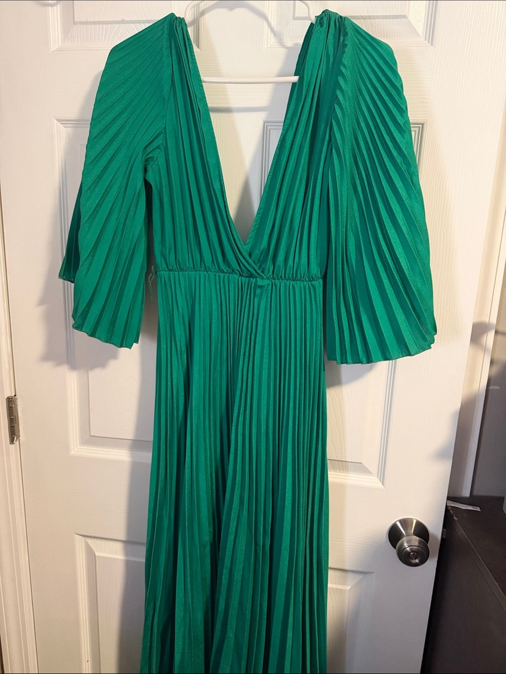 Va Va Voom Emerald Green Pleated V-Neck Maxi Dress
